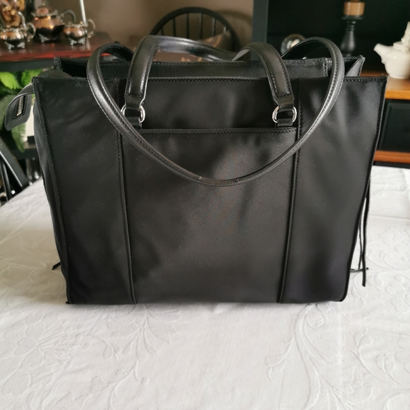 HP🔥Rebecca Minkoff Black Nylon Regan Laptop Tote Bag - Picture 1 of 13